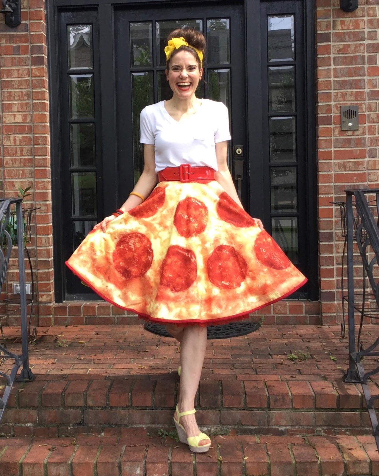 Cassie Stephens DIY Beach Towel to Circle Skirt